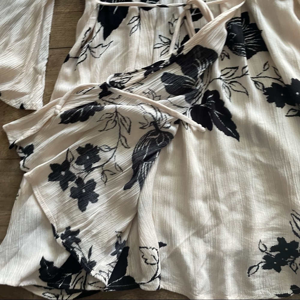 Billabong Divine Boho Floral Wrap Dress - Picture 11 of 15